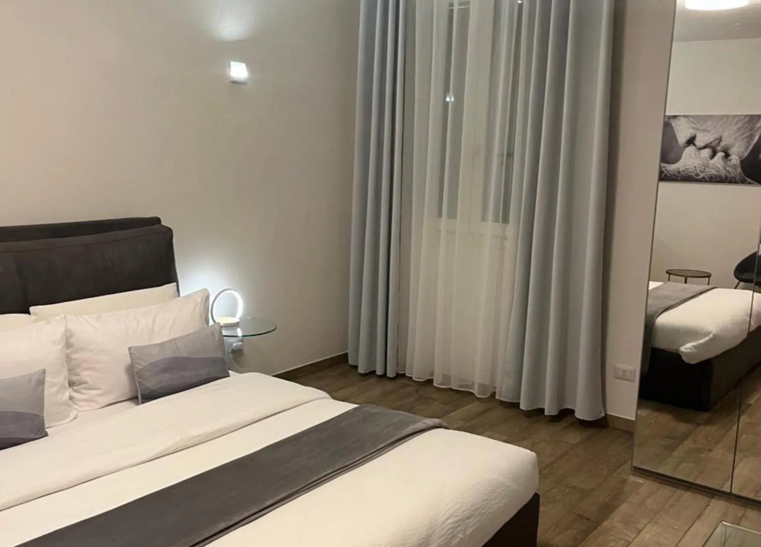 Ivy Park Hotel Medolla Italy