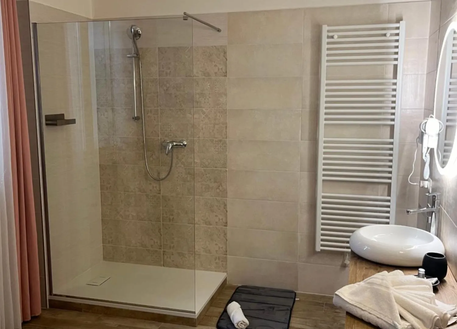 Ivy Park Hotell Medolla